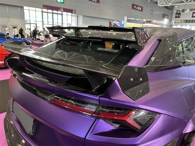 Real Carbon Fiber Rear Roof Window Wing Spoiler for Urus s 2024